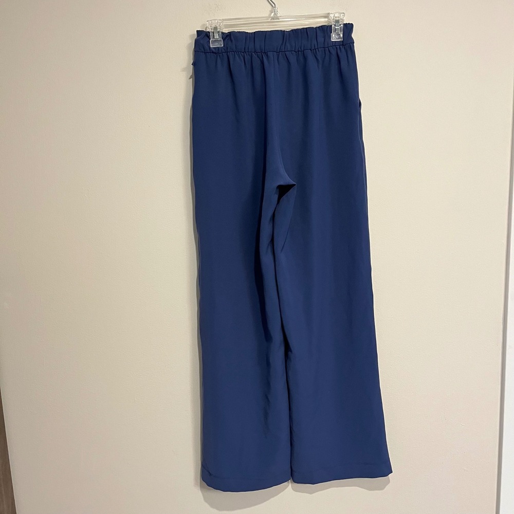 Lululemon Noir Pant Wide Leg Pleated Tie Waist Pull On Blue Size 6 Office Career - Picture 3 of 5